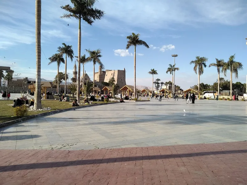 Square with palms and Abu Haggag Mosque on Luxor Temple